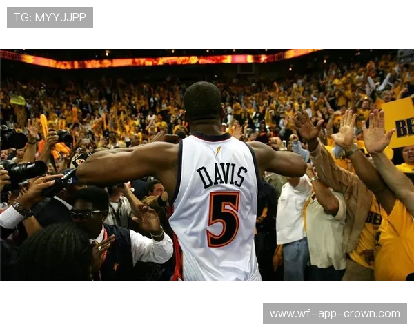 基里连科挡拆期间三分威胁提升队伍空间创造效率明显