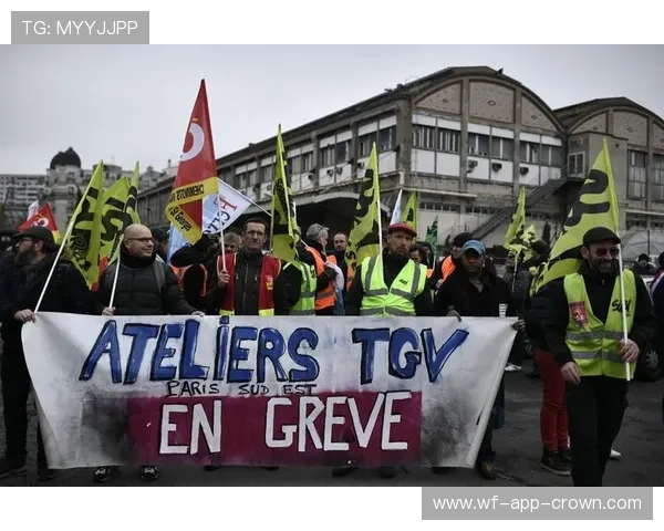 瓦伦西亚球迷抗议持续，球队稳定运营受到考验